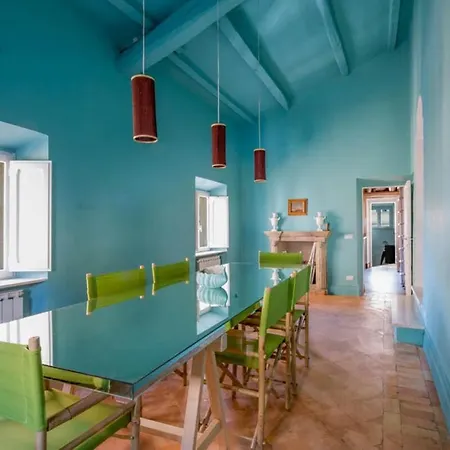 Ghetto Luxury Design アパート ローマ