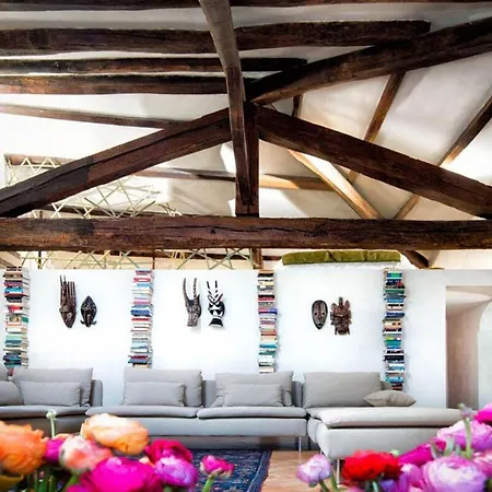 Ghetto Luxury Design * ローマ