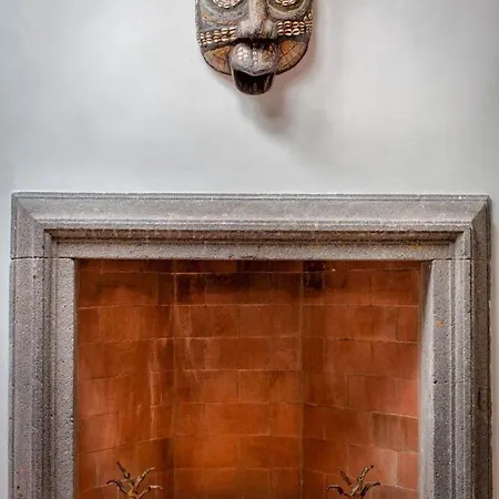 Ghetto Luxury Design アパート ローマ